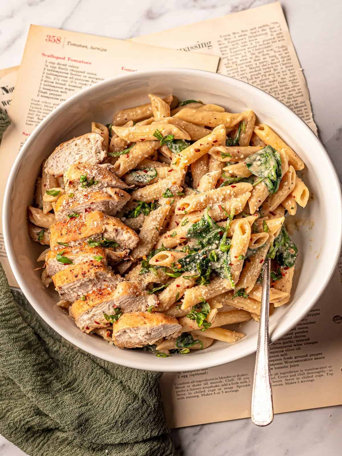 Healthy Garlic Parmesan Chicken Pasta