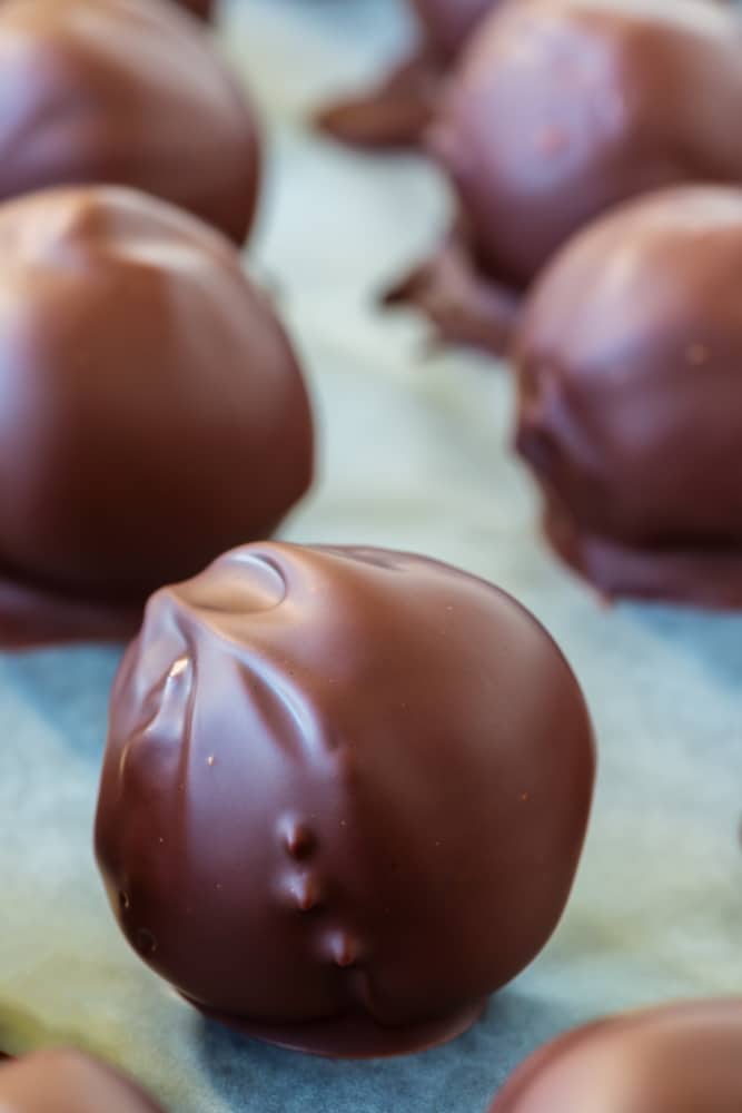 chocolate-peanut-butter-balls-1